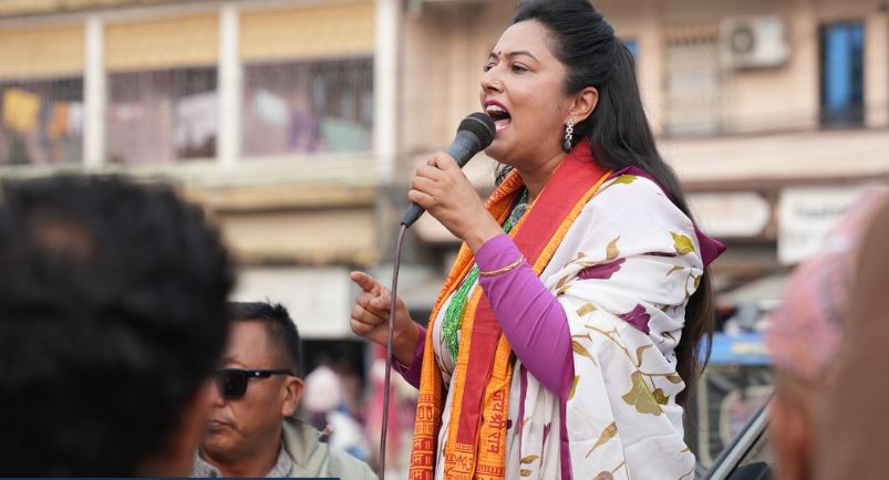 राजानै एक मात्र विकल्प हुन्,बीपी र मदन भण्डारीलाई न्याय दिन राष्ट्रवादी कित्तामा भोट हालौँ : खुश्बु ओली